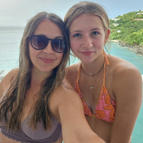 Meet your Posher, Sara - Picture 8 of 8